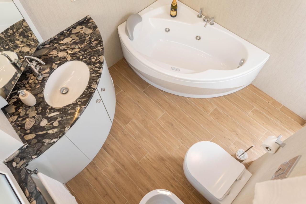Colosseo Brightful Apartment With Rooftop Roma Exterior foto