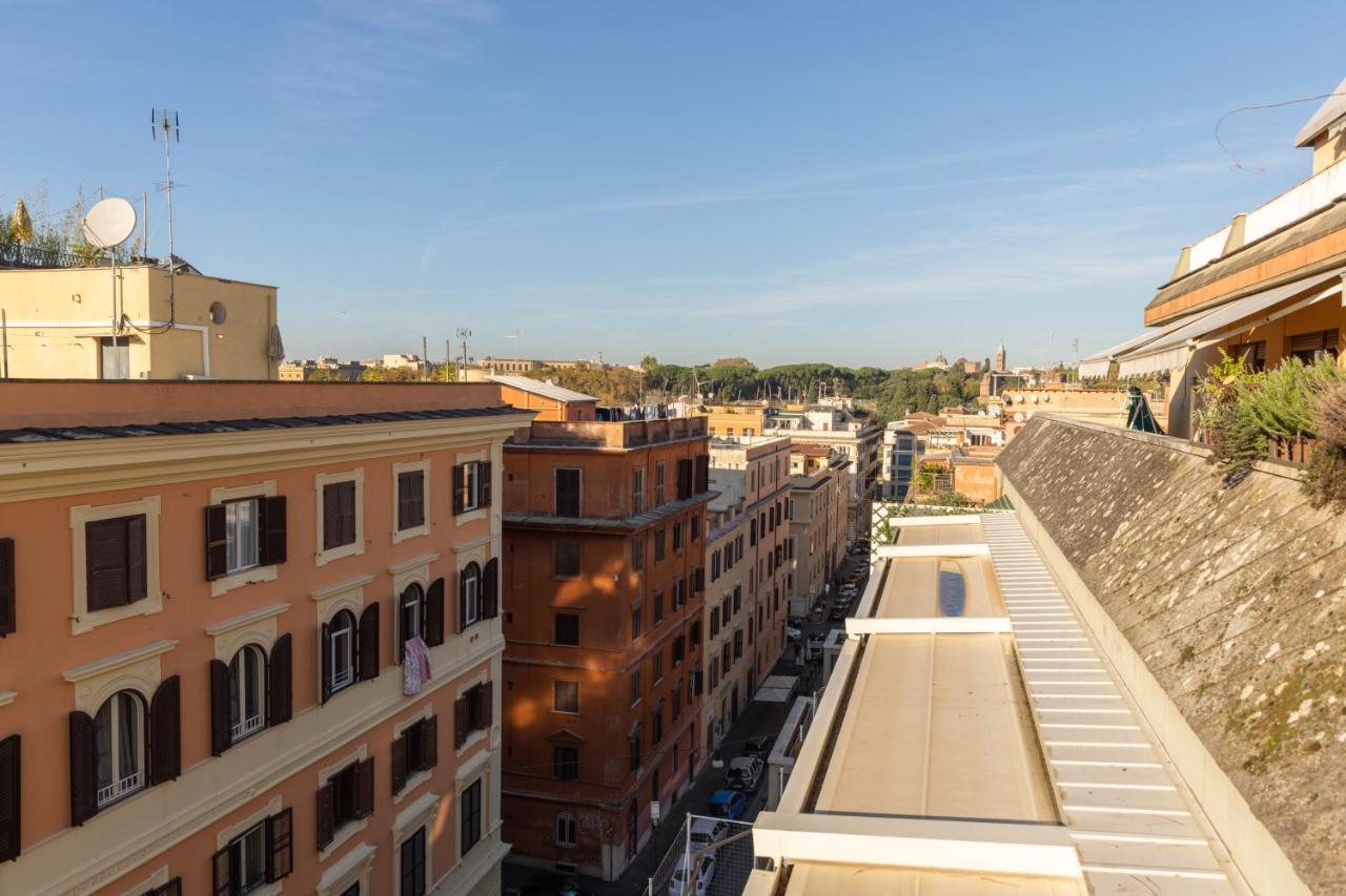 Colosseo Brightful Apartment With Rooftop Roma Exterior foto